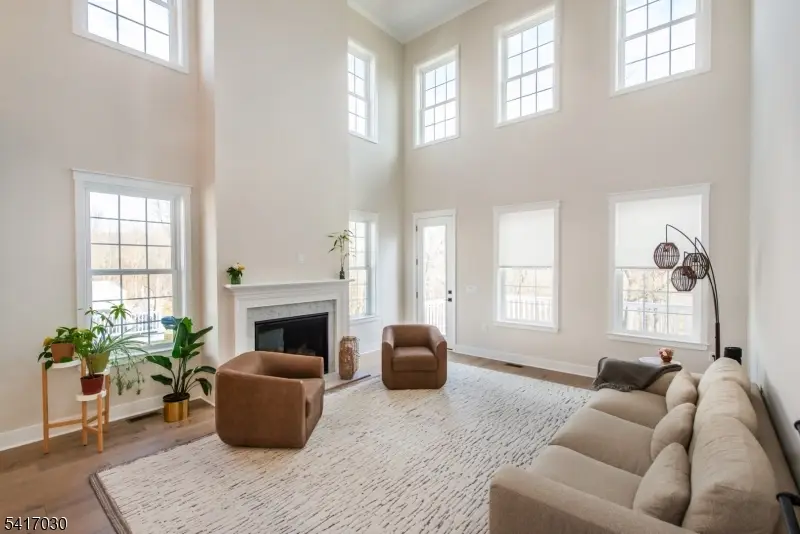 37 Hillandale Dr, Mendham, NJ 07931 - #1