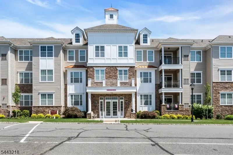5107 Enclave Cir, Franklin, NJ 08873 - #1
