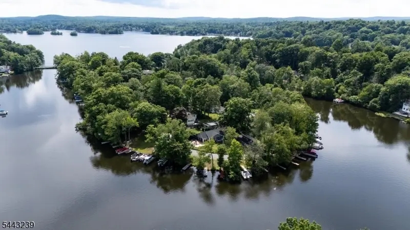 74 Race Track Dr, Upper Greenwood Lake, NJ 07480 - #2