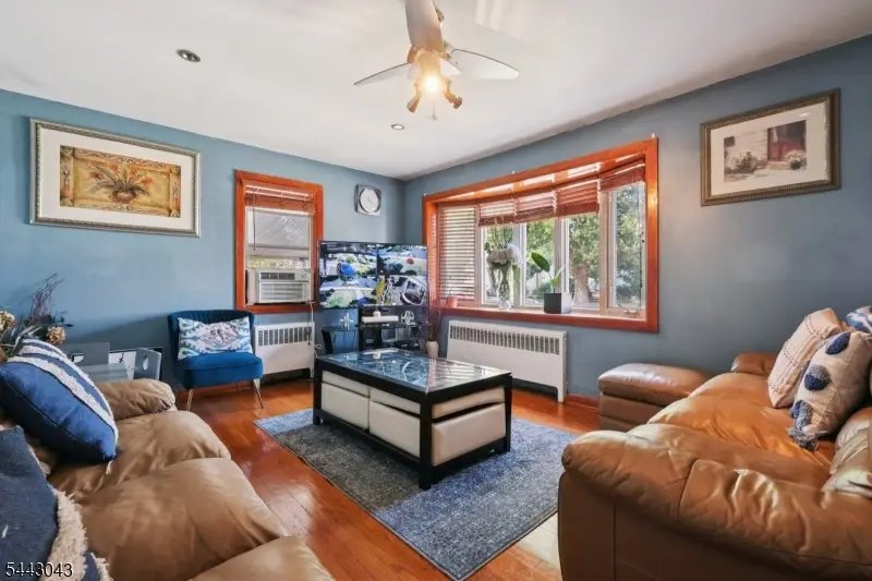 237 Sherwood Ave, Paterson, NJ 07502 - #1