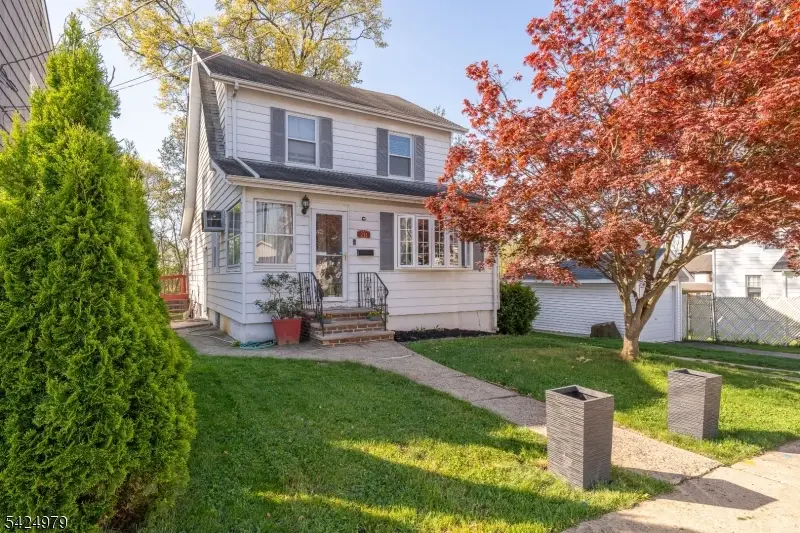 271 Lansdowne Ave, Connecticut Farms, NJ 07083 - #1