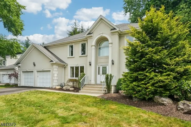 54 Church Ln, Wayne, NJ 07470 - #2