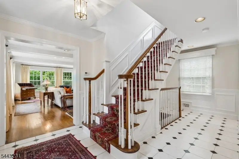 638 Mountain Ave, Berkeley Heights, NJ 07922 - #1