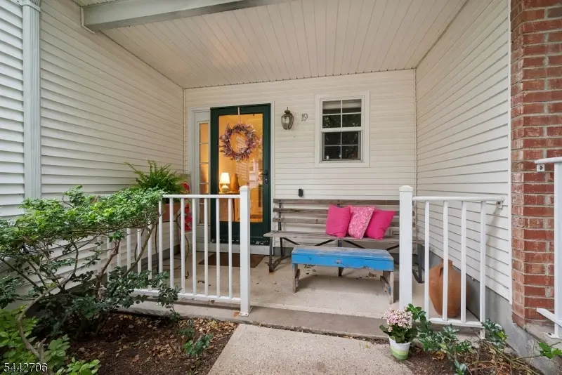 19 Maple Ln, Mount Arlington, NJ 07856 - #3