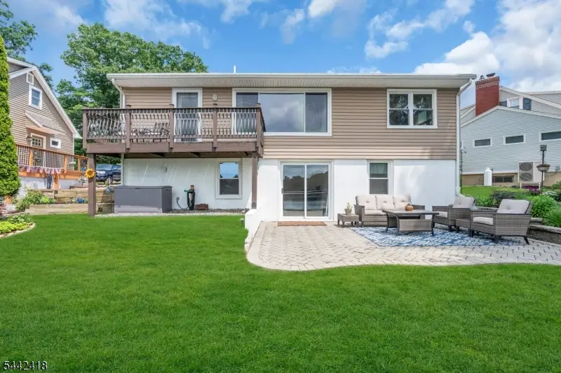 3 Duck Point Trl, Lake Hopatcong, NJ 07849 - #2