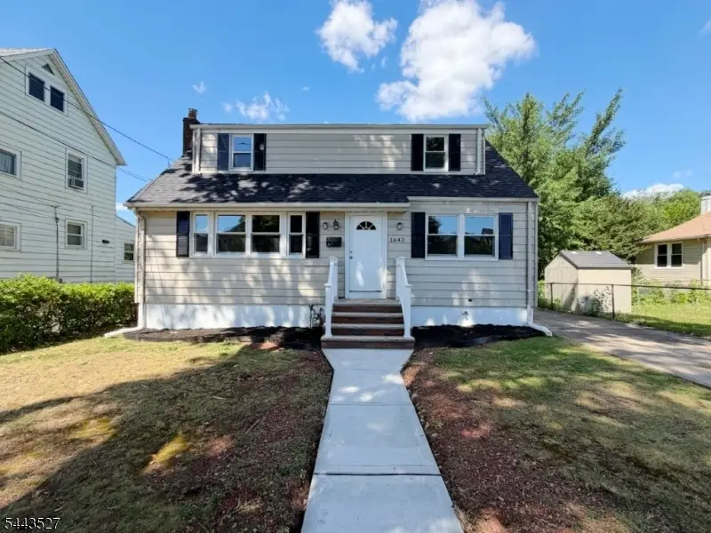 1642 Park St, Rahway, NJ 07065 - #1