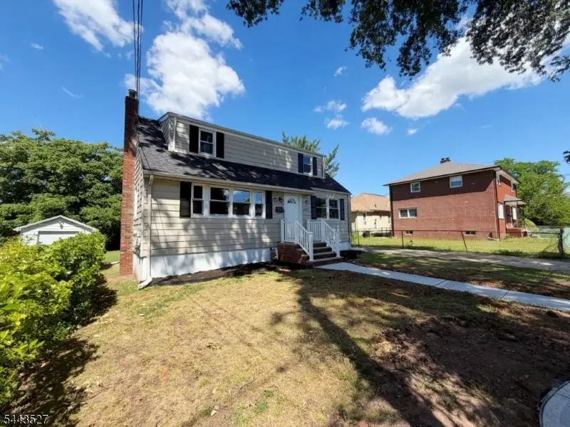 1642 Park St, Rahway, NJ 07065 - #2