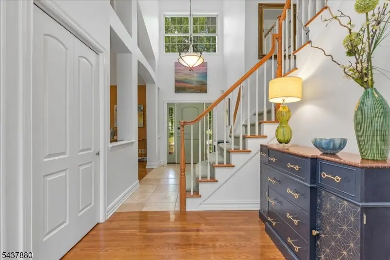 6 Barnstable Rd, Berkeley Heights, NJ 07922 - #2