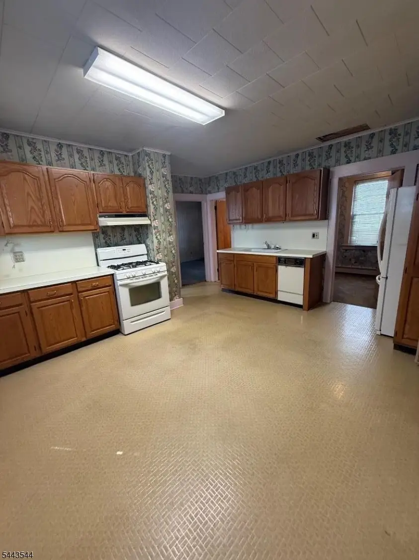 309 Roselle St, Linden, NJ 07036 - #2