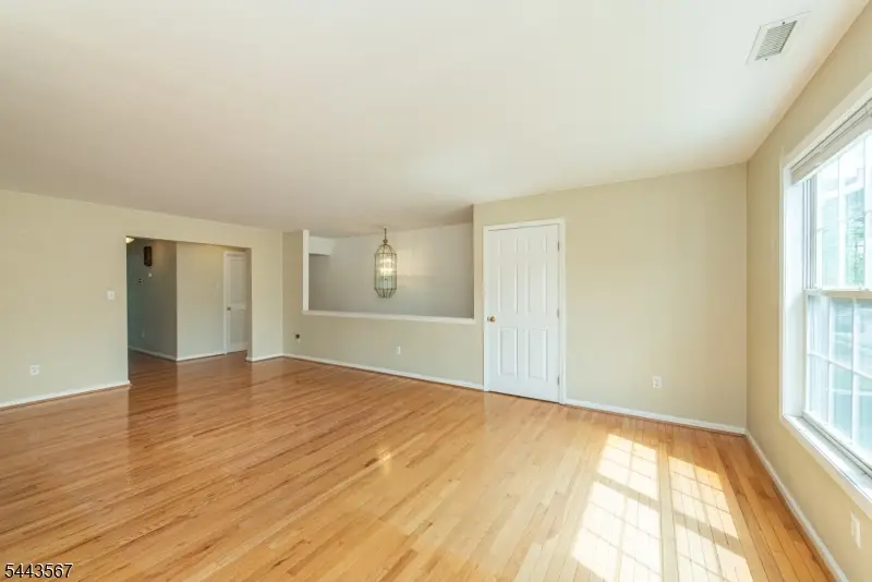 38 Chanda Ct, Clifton, NJ 07012 - #3