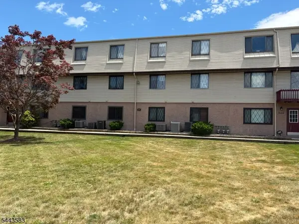 846 Riverside Ave #107, Lyndhurst Twp., NJ 07071