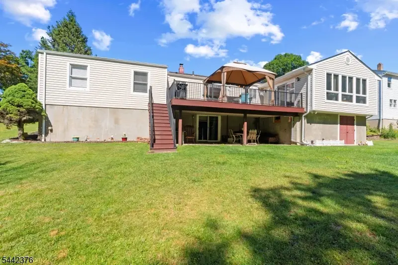 54 Navajo Trl, Macopin, NJ 07480 - #2