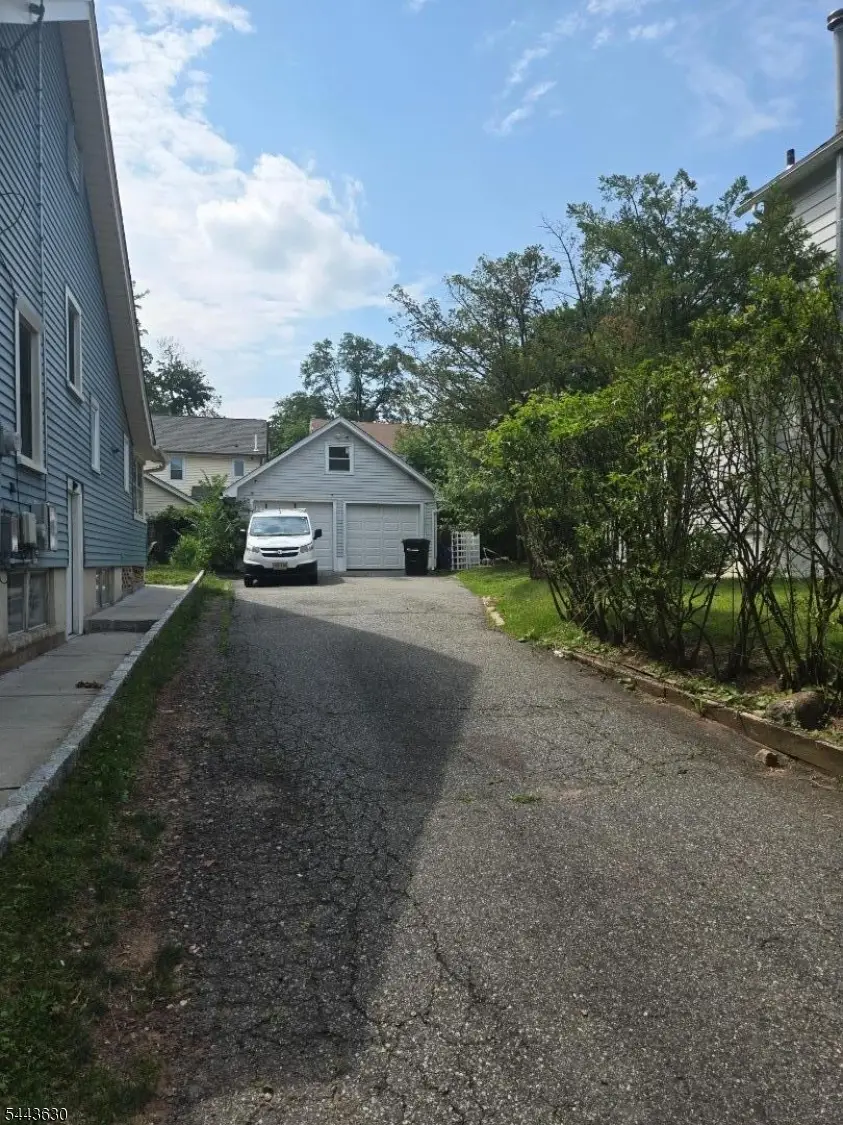 49 Mountainview St, West Orange, NJ 07052 - #2