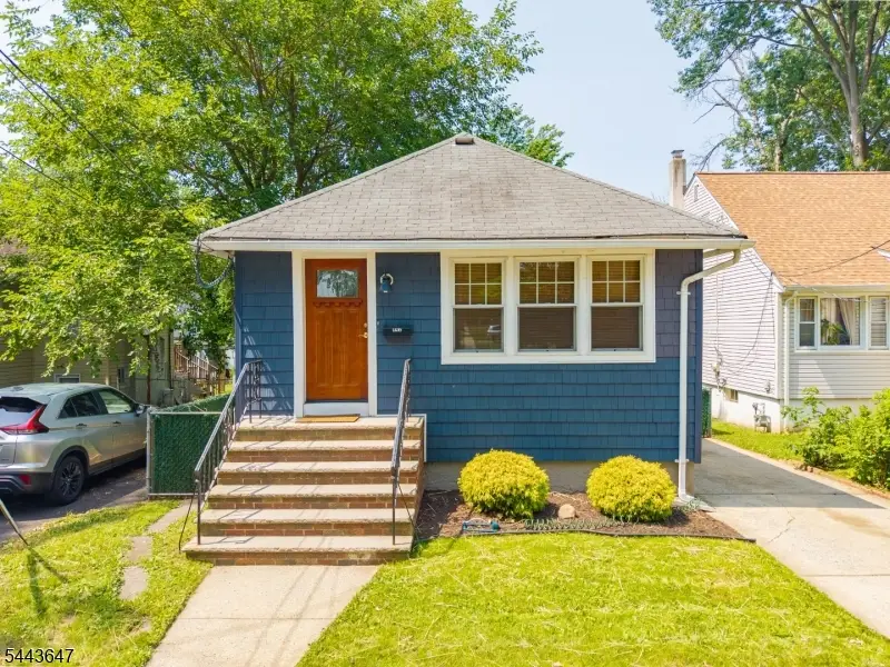 442 W Scott Ave, Rahway, NJ 07065 - #1
