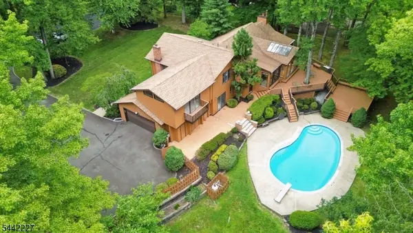 39 Highlander Dr, Scotch Plains Twp., NJ 07076