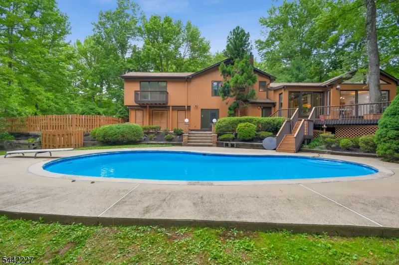 39 Highlander Dr, Scotch Plains, NJ 07076 - #3