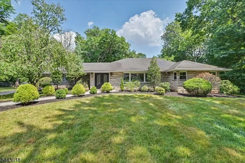 1459 Dunn Pkwy, Mountainside, NJ 07092 - #1
