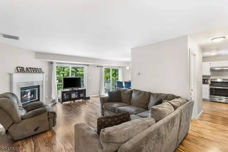 5 Garden Ct, Roxbury, NJ 07876 - #2