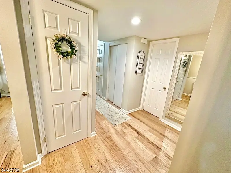 8 Plum Court, Flemington, NJ 08822 - #2