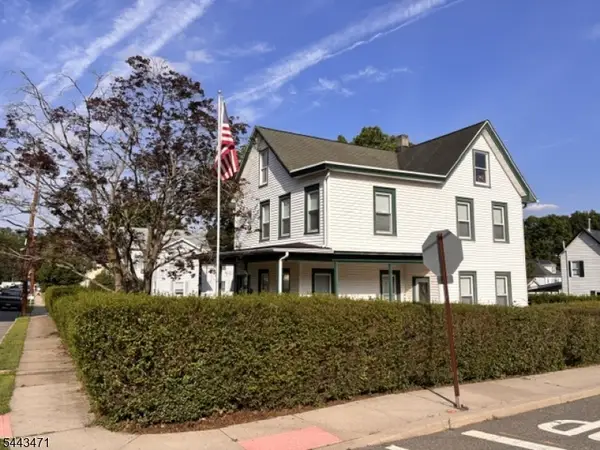 102 Maple Ave, Rockaway Boro, NJ 07866