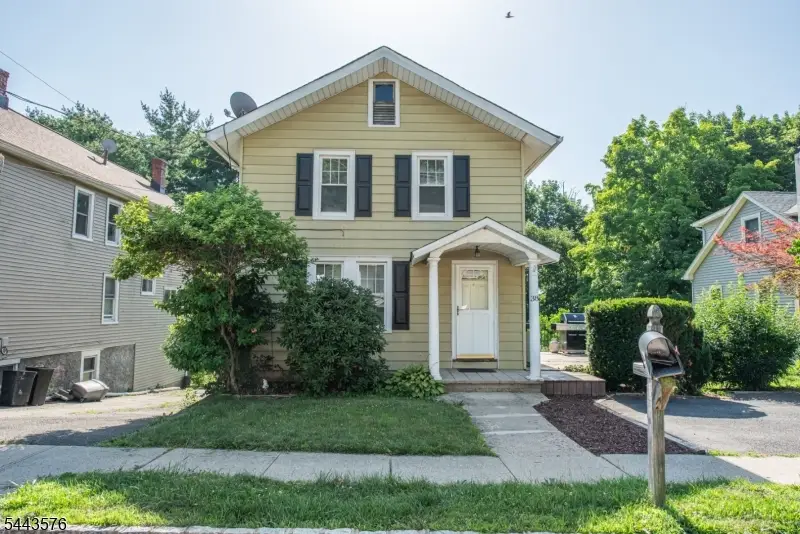 38 Linden Ave, Stanhope, NJ 07874 - #1