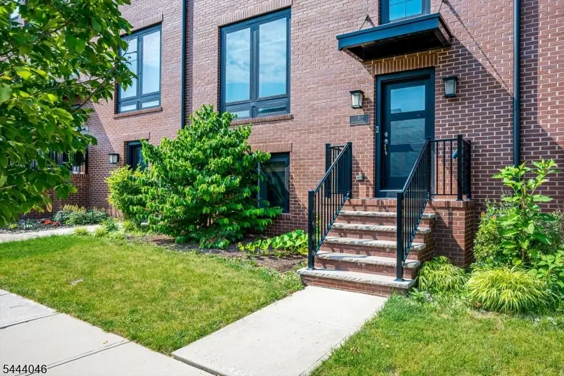 5 E Hartwick Dr, Montgomery, NJ 08558 - #1