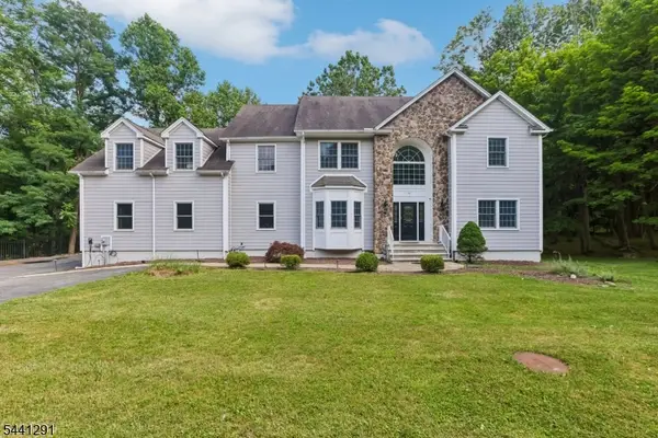 48 W Hanover Ave, Randolph Twp., NJ 07869
