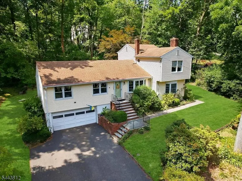 76 Long Hill Rd, Gillette, NJ 07933 - #1