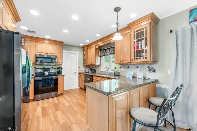 27 Maple Ln, Blairstown, NJ 07825 - #3