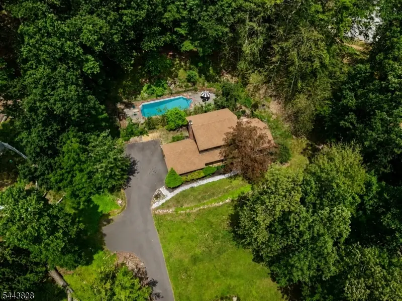 32 Cherryville Hollow Rd, Raritan, NJ 08822 - #1