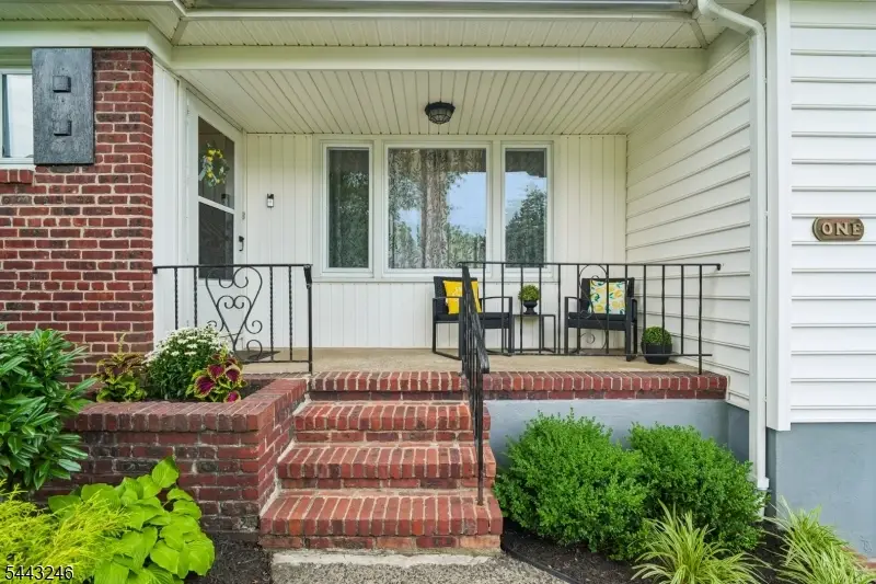 1 Archbridge Ln, Springfield, NJ 07081 - #2