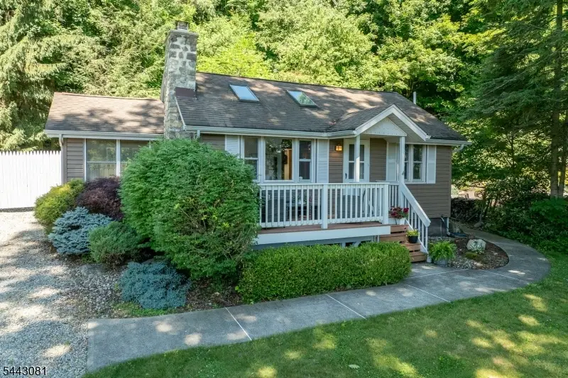 2217 Lakeside Drive West, Highland Lakes, NJ 07422 - #2