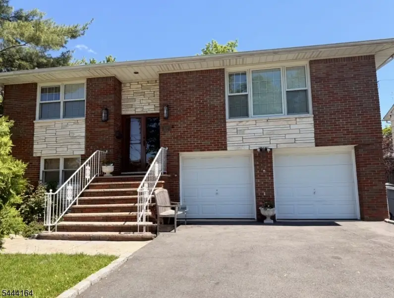 317 Gordon St, Roselle, NJ 07203 - #2