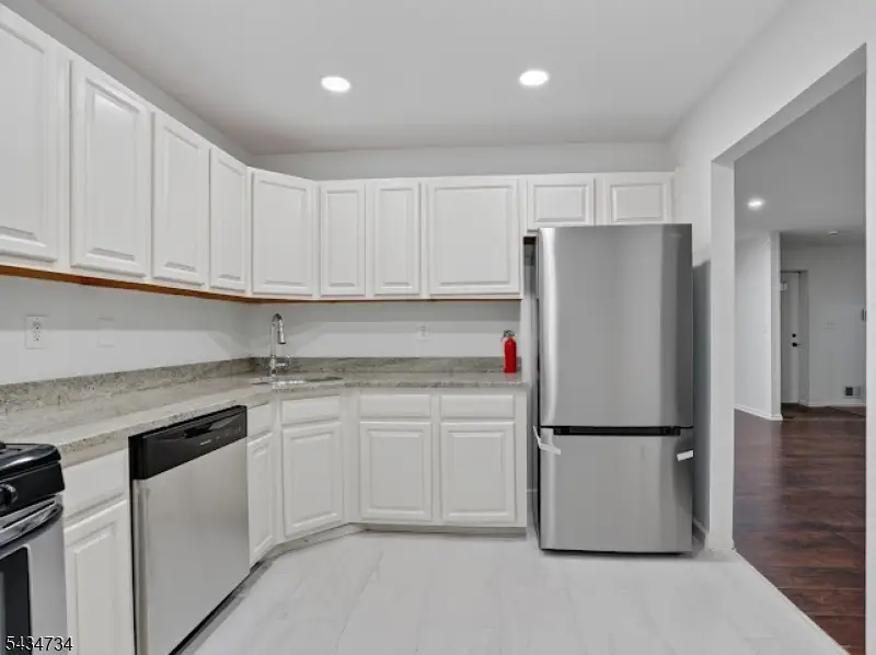 33 Seton Hall Dr, Newark, NJ 07103 - #3