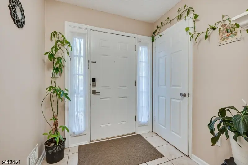 47 Sapphire Ln, Franklin Park, NJ 08823 - #3