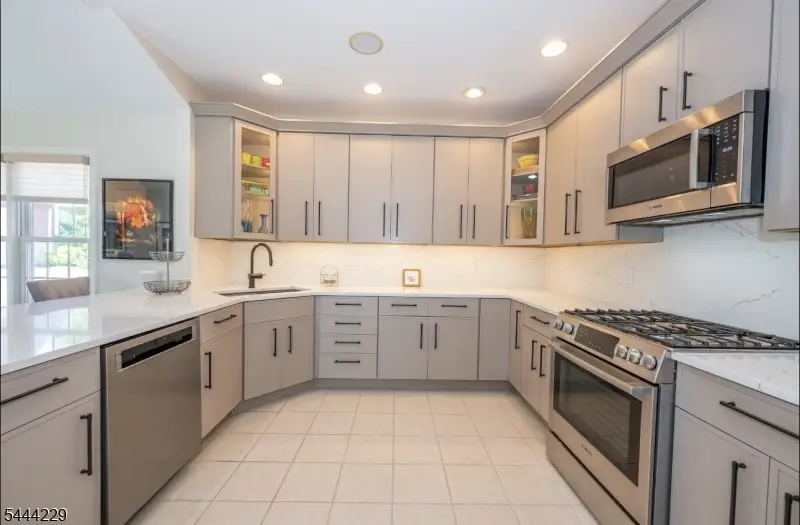 26 Turnberry Ln, Hardyston, NJ 07419 - #3