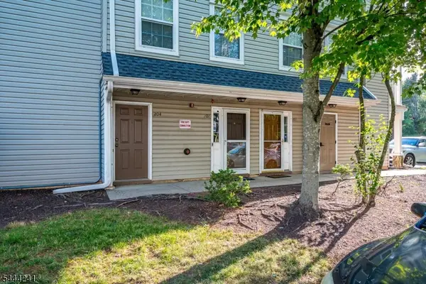 202 Prestwick Way, Edison Twp., NJ 08820