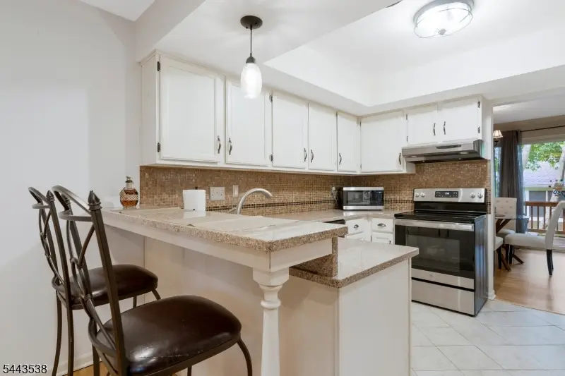 23 Eton Court, The Hills, NJ 07921 - #2