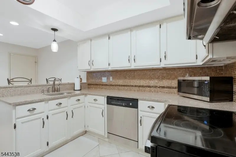 23 Eton Court, The Hills, NJ 07921 - #3