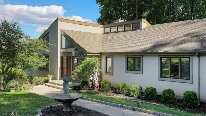 2 Springdale Ln, Warren, NJ 07059 - #1