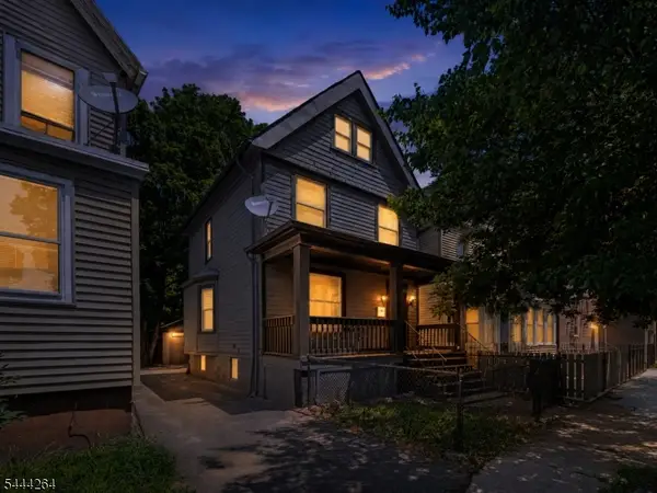 12 Clifford St, East Orange City, NJ 07018