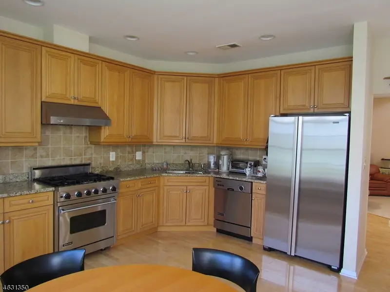 627 Binghampton Ln #627, Livingston, NJ 07039 - #2