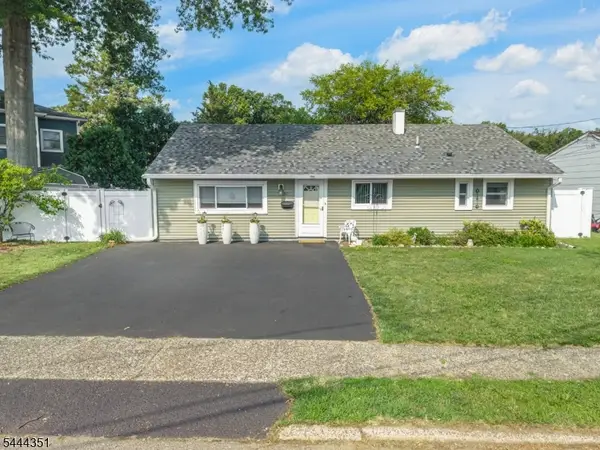 57 Meakin Ave, Rochelle Park Twp., NJ 07662