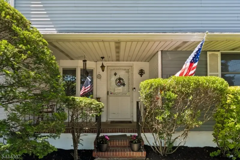 116 Pasadena Ave, Hasbrouck Heights, NJ 07604 - #2