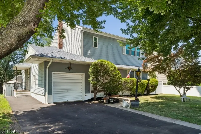 116 Pasadena Ave, Hasbrouck Heights, NJ 07604 - #3