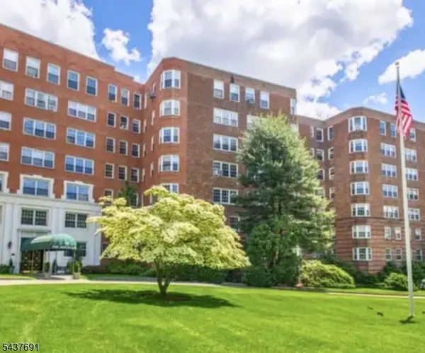 10 Crestmont Rd #4H, Montclair Twp., NJ 07042