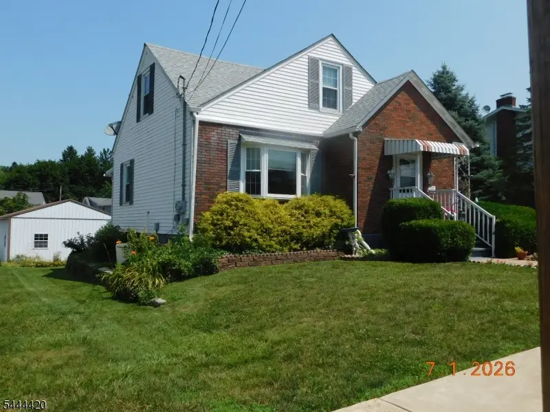 537 John Mitchell Ave, Phillipsburg, NJ 08865 - #3