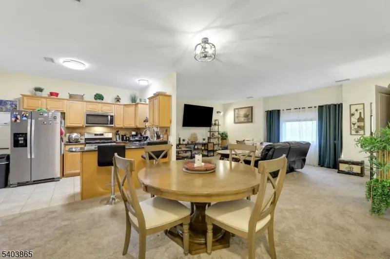 520 Victor St #8, Saddle Brook, NJ 07663 - #3