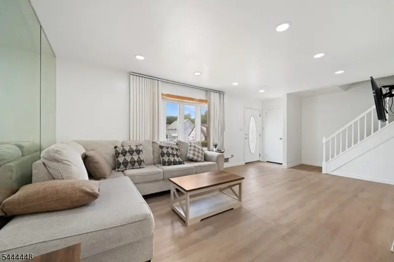 101 John St, Clifton, NJ 07013 - #3