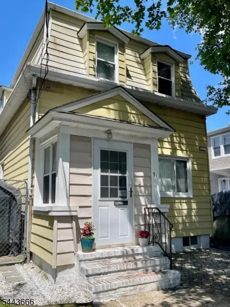 91 Clinton St, Rahway City, NJ 07065